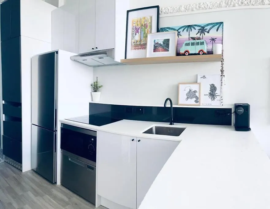 Top A Cuba, Sun, Fun, Location , Carpark, Apartment Wellington